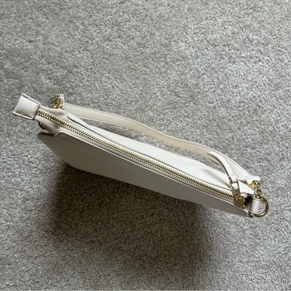 Universal Thread Classic Cream Vegan Leather Shoulder Bag Purse EUC - Picture 2 of 5